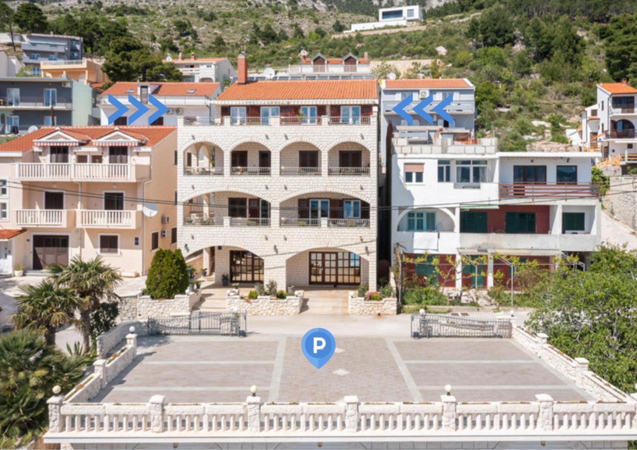 Beachfront Xxl - 2 Apartments Together - Lokva Rogoznica Luaran gambar