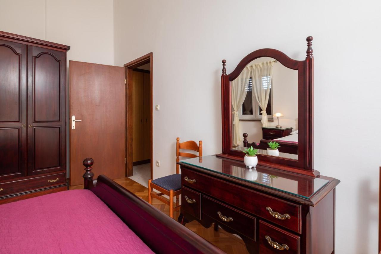 Beachfront Xxl - 2 Apartments Together - Lokva Rogoznica Luaran gambar