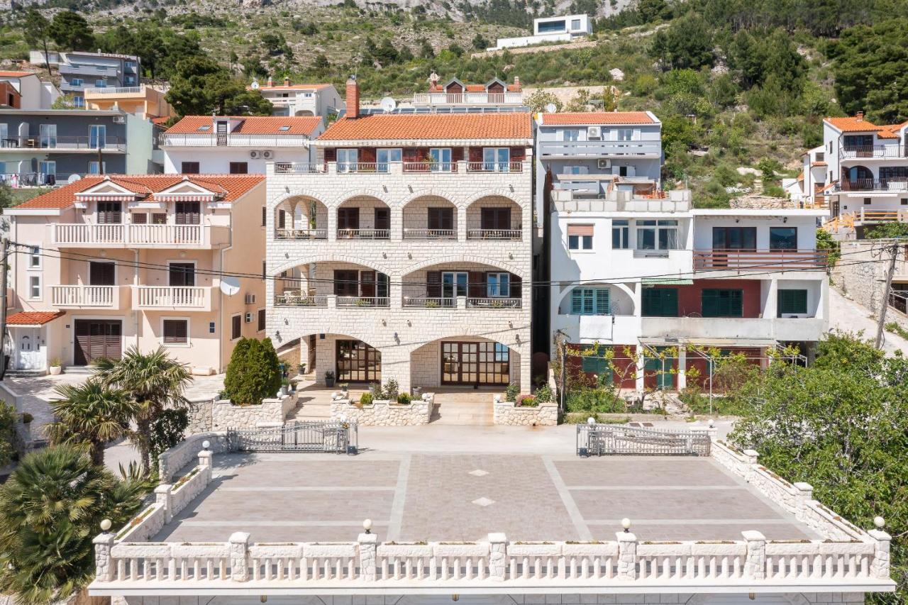 Beachfront Xxl - 2 Apartments Together - Lokva Rogoznica Luaran gambar