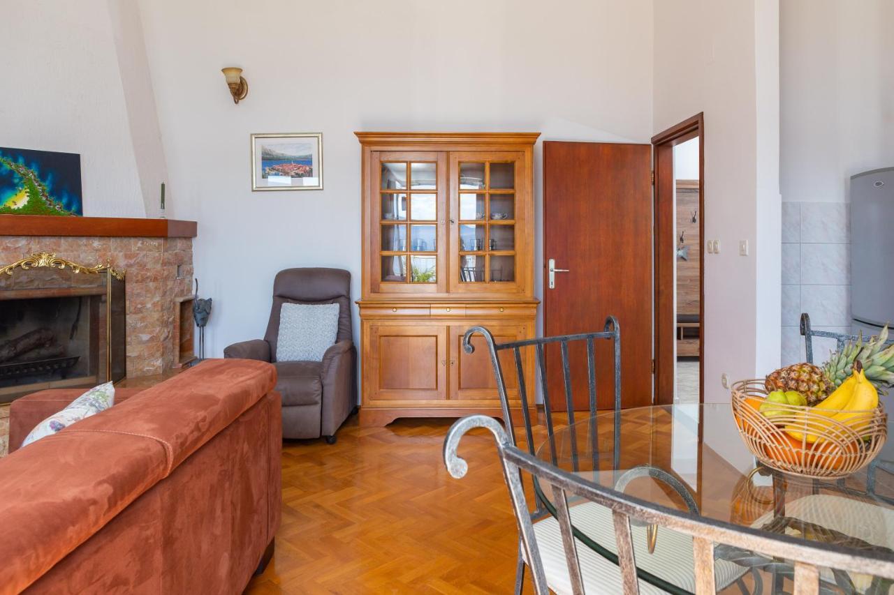 Beachfront Xxl - 2 Apartments Together - Lokva Rogoznica Luaran gambar